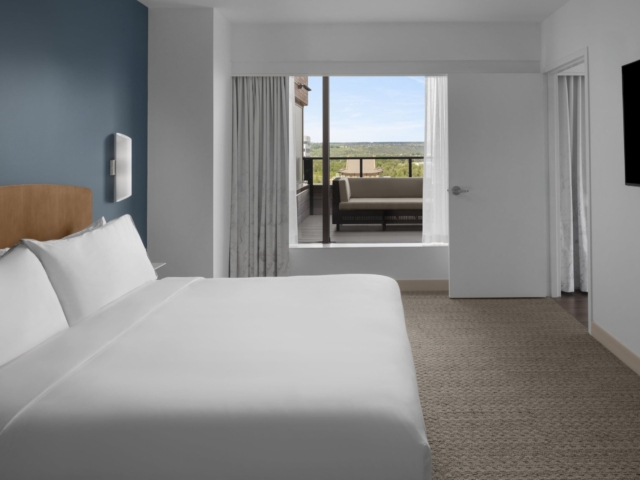 Element by Westin guest room
