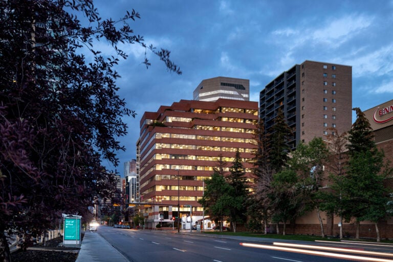 new hotel in downtown Calgary